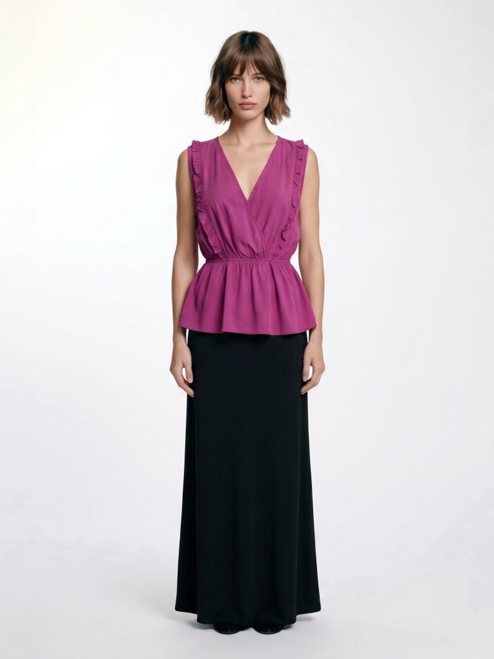 NWT Staccato Dark Orchid Pink Sleeveless Top Ruffles V-neck S